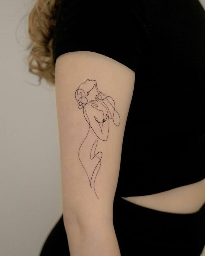 Fine Line tattoo style